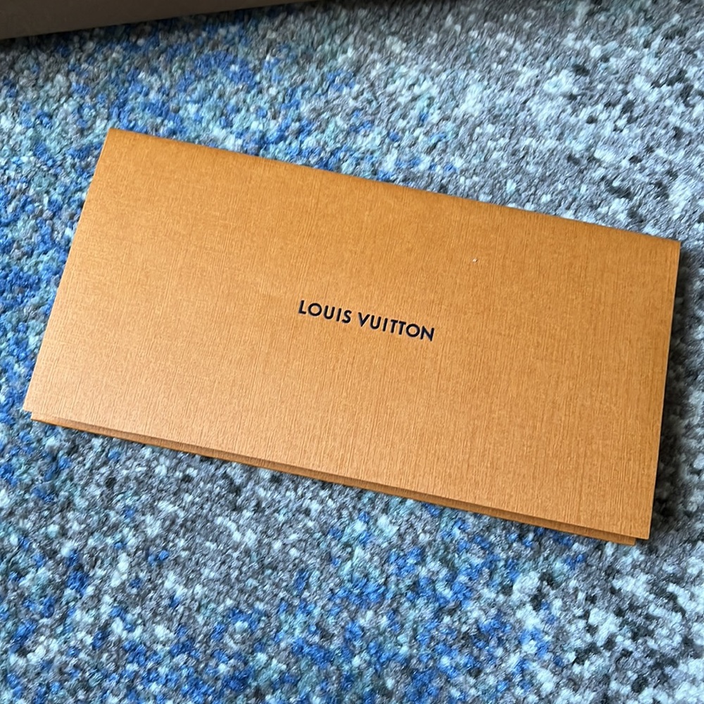 Louis Vuitton Set of Wallet Gift Boxes - Picture 4 of 6